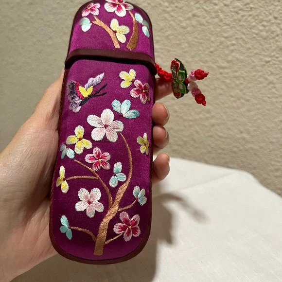 Floral Embroidered Glasses Case - Picture 2 of 5